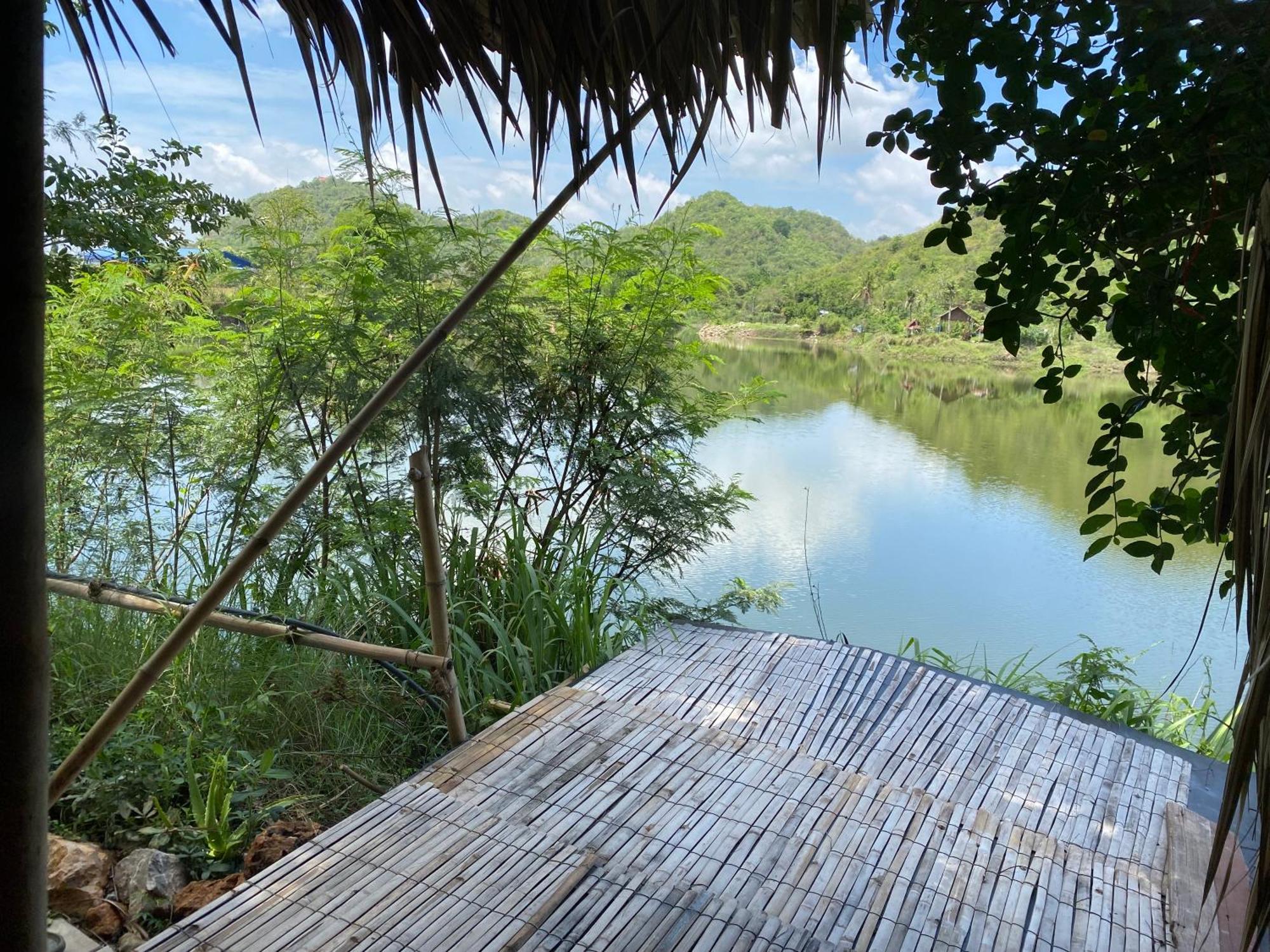 Royal Mountain Hut Hotel Ratchaburi Ngoại thất bức ảnh