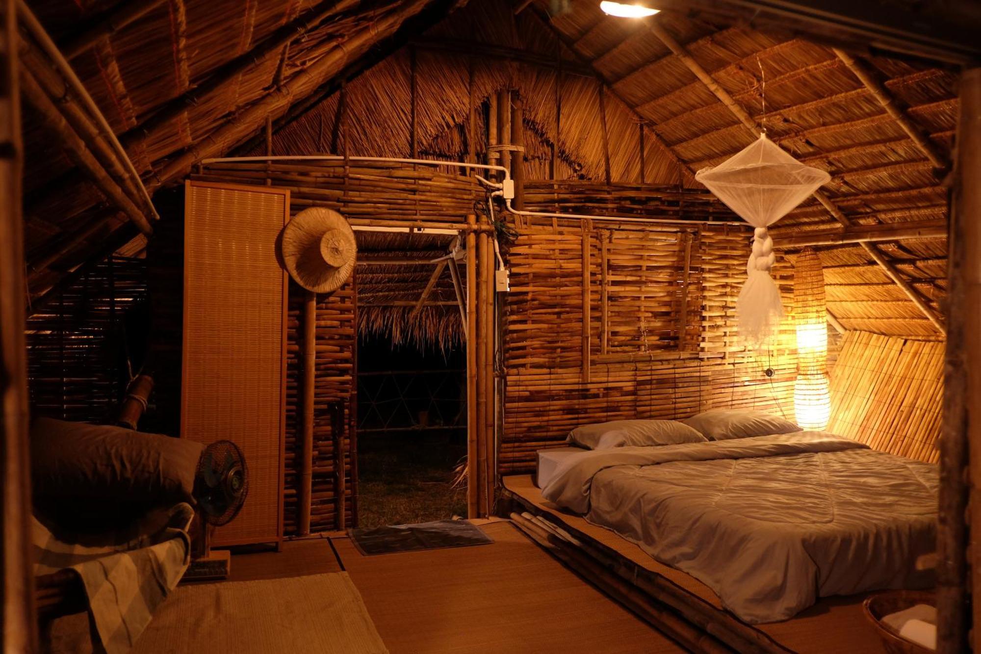 Royal Mountain Hut Hotel Ratchaburi Ngoại thất bức ảnh