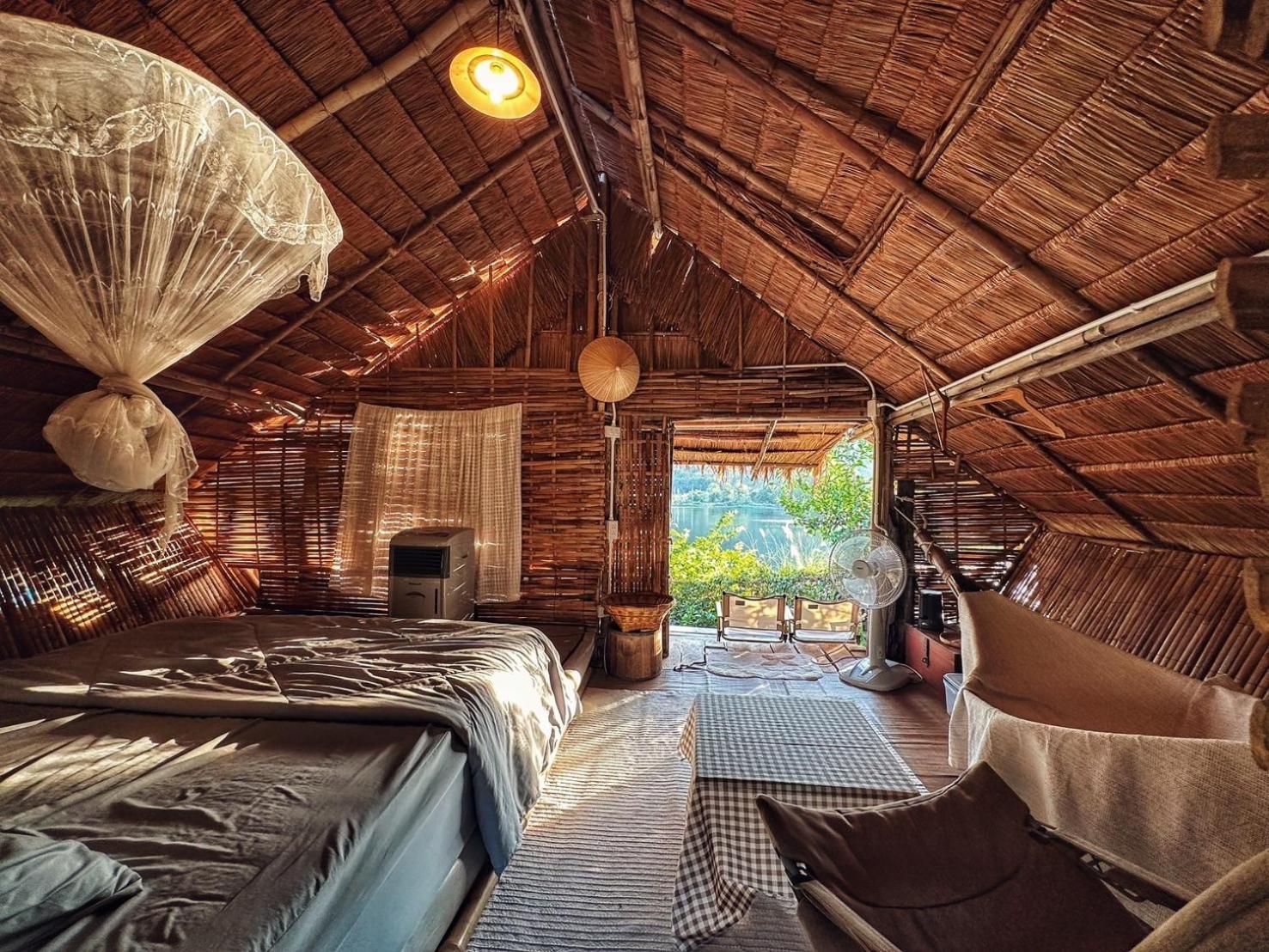 Royal Mountain Hut Hotel Ratchaburi Ngoại thất bức ảnh