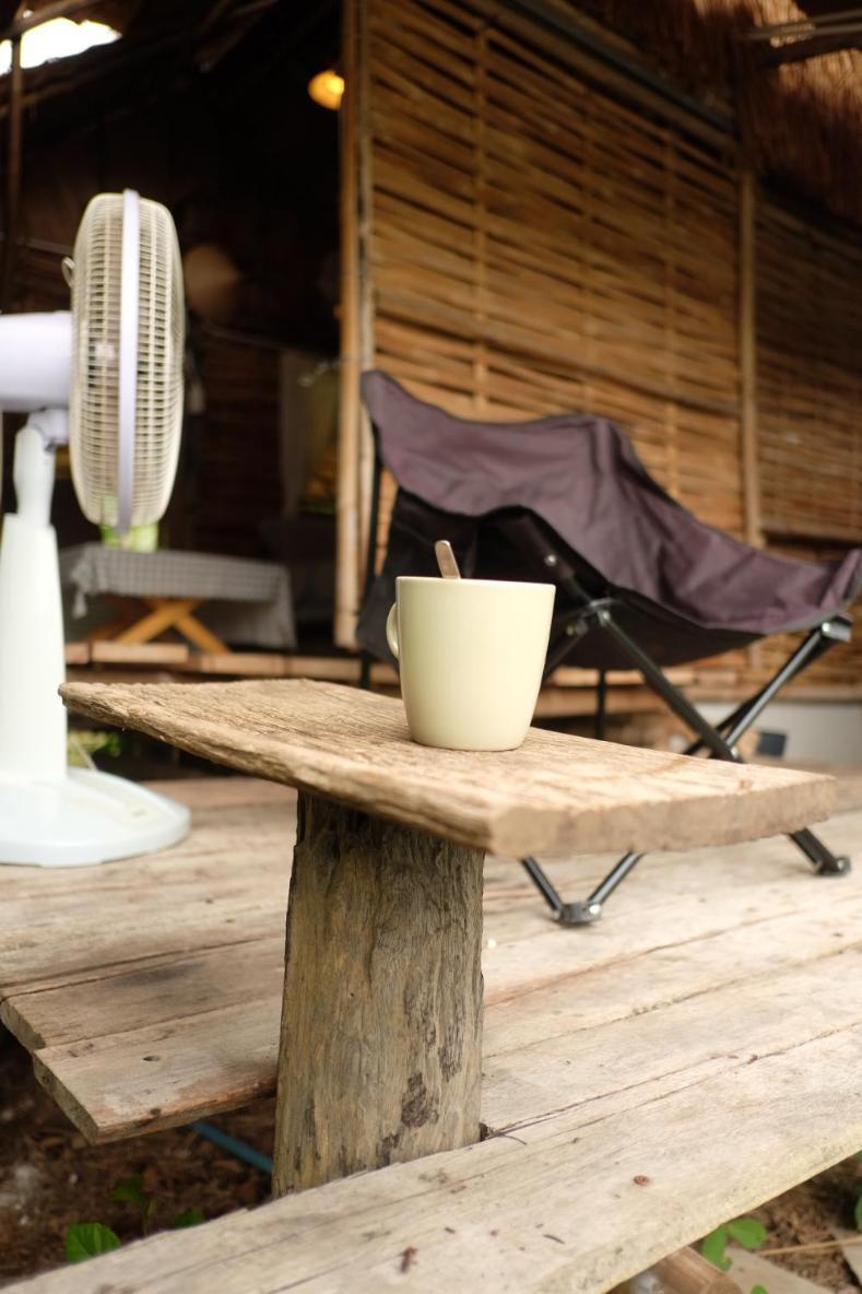 Royal Mountain Hut Hotel Ratchaburi Phòng bức ảnh