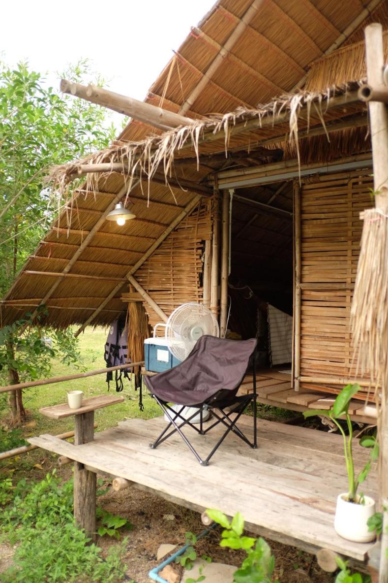 Royal Mountain Hut Hotel Ratchaburi Phòng bức ảnh
