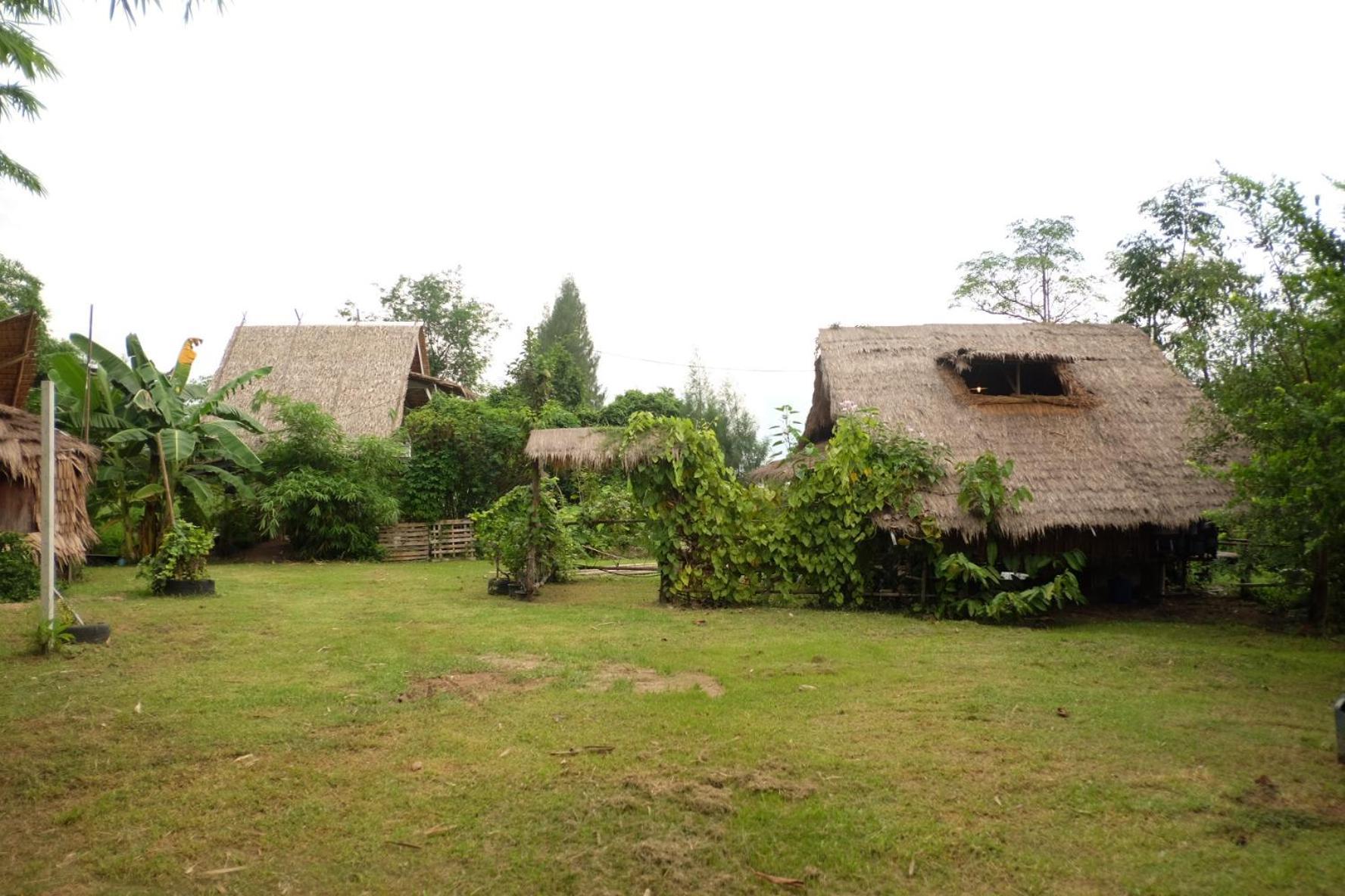 Royal Mountain Hut Hotel Ratchaburi Phòng bức ảnh